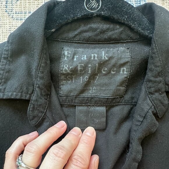 Frank & Eileen -- Eileen Shirt in Black Flannel, Size M -- SOLD OUT ONLINE! - Picture 4 of 4